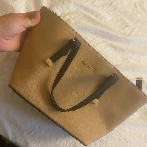 Calvin Klein crossbody bag - Picture 2 of 4